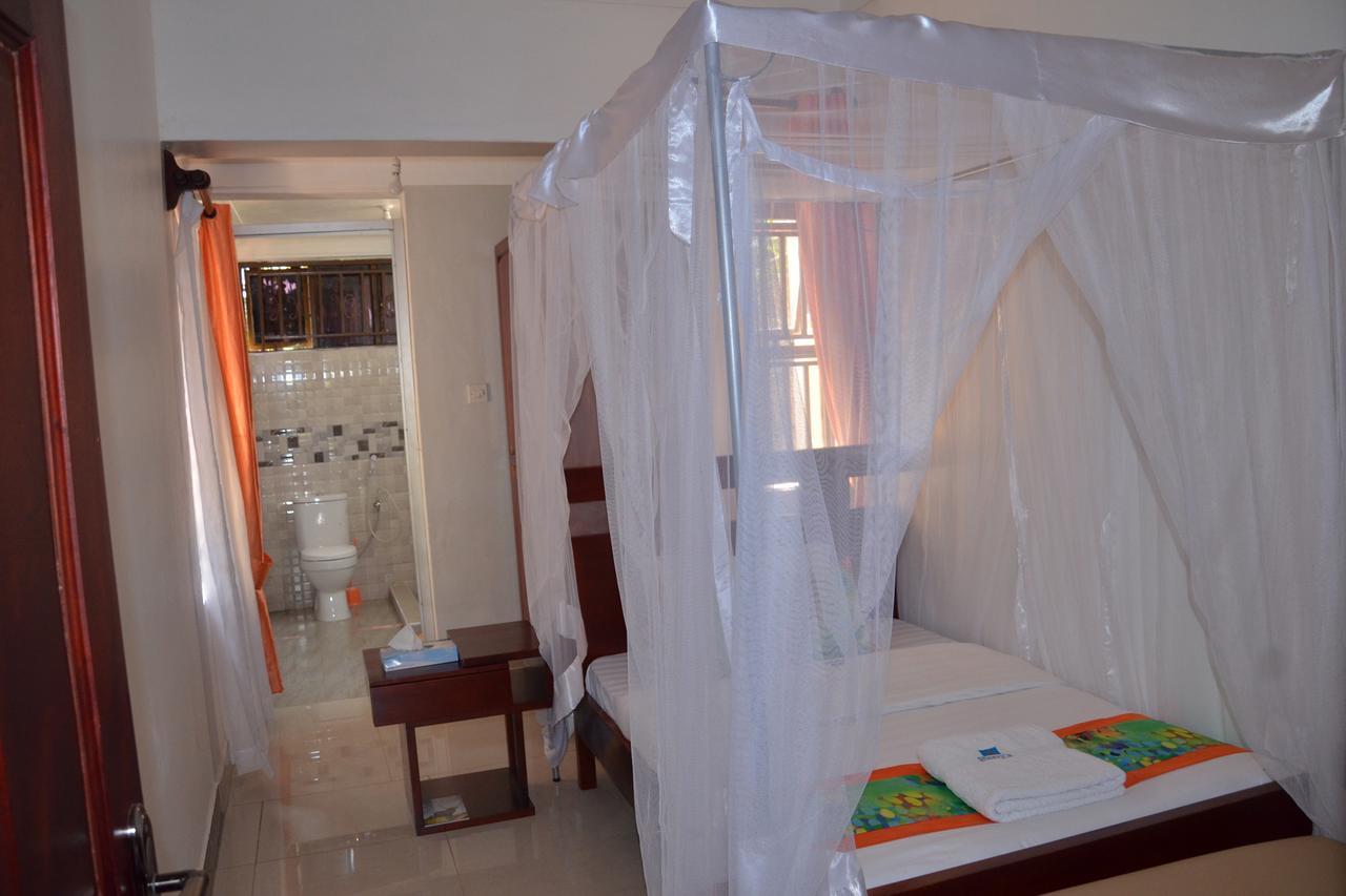 Sheevy"S Bed N Breakfast Fort Portal Extérieur photo